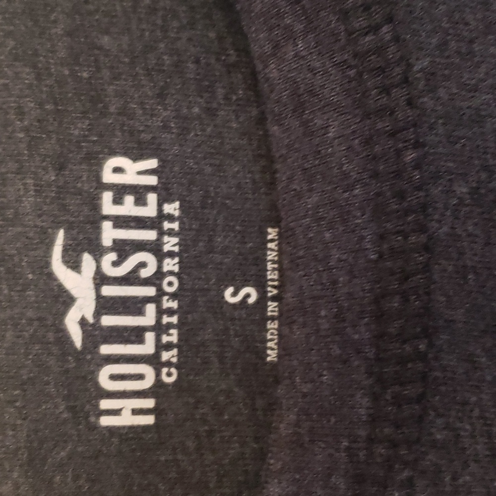 Men's Hollister long sleeve shirt